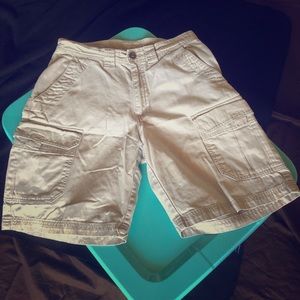 Columbia Men’s Cotton Cargo Shorts